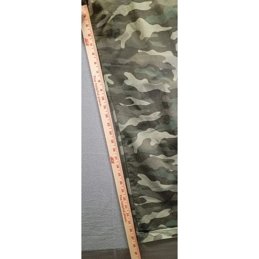 Old Navy Chino Camo Pixie Pants Green Womens‎ Size 18 Straight Leg - Picture 7 of 10